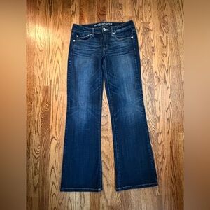 American Eagle Outfitters Low-Rise Favorite Boyfriend Jeans - Dark Wash - Size 6